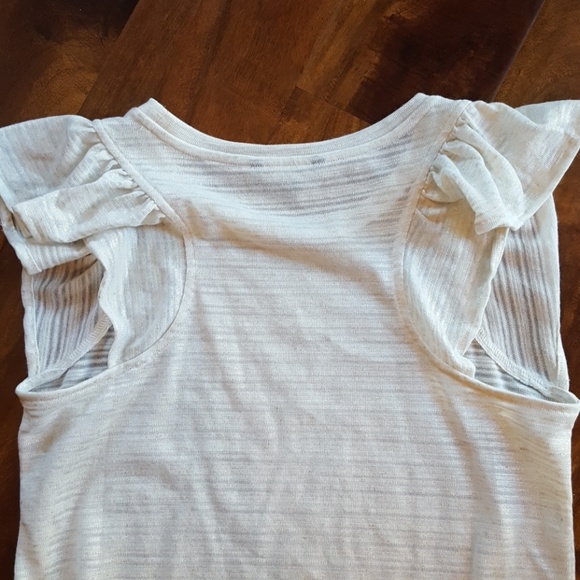 CLEARANCE 🔥Banana Republic gold metallic cream top with flutter sleeves - Picture 8 of 8